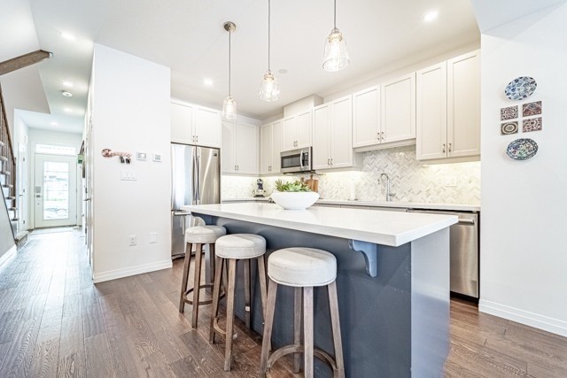 14 Greenwich Ave