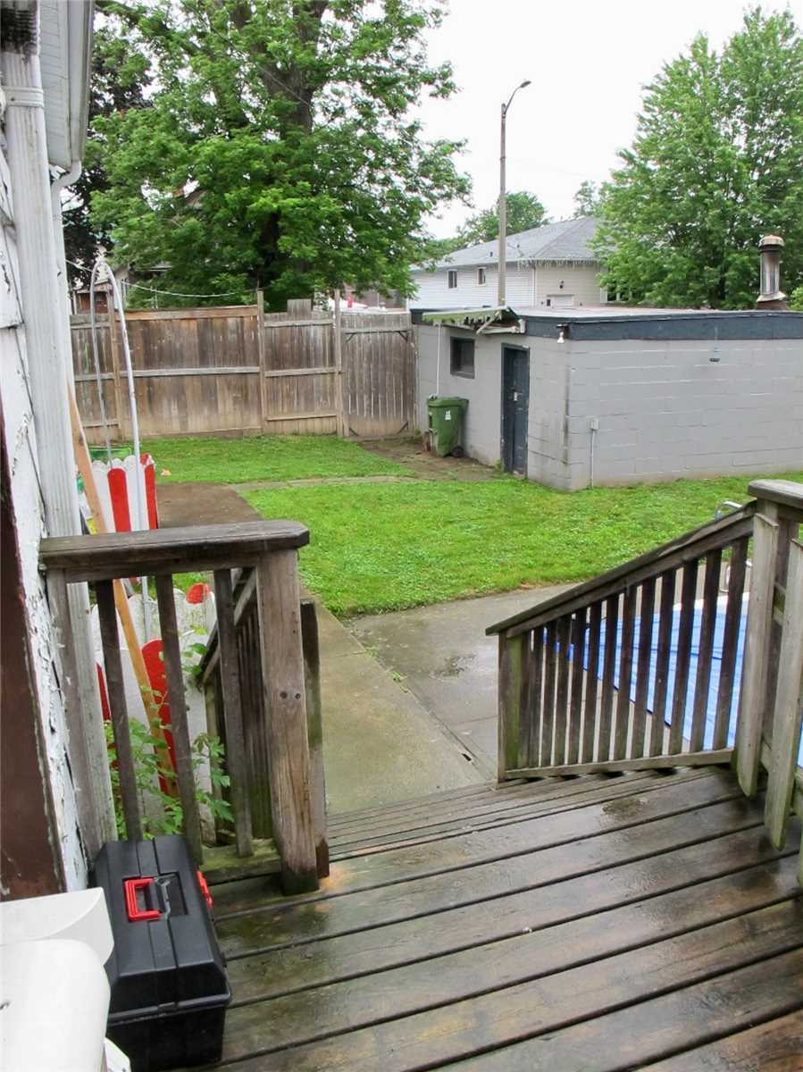 4743 Ryerson Cres