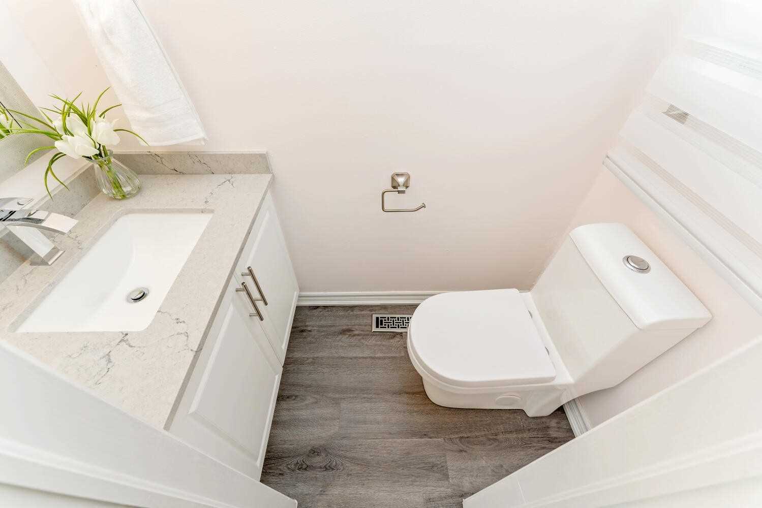 1 Royalwood Crt, #73