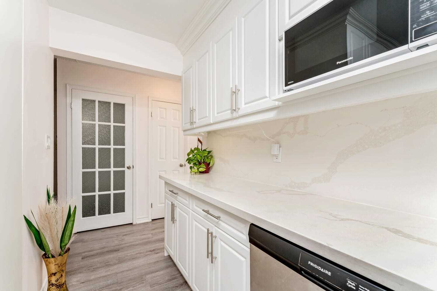 1 Royalwood Crt, #73