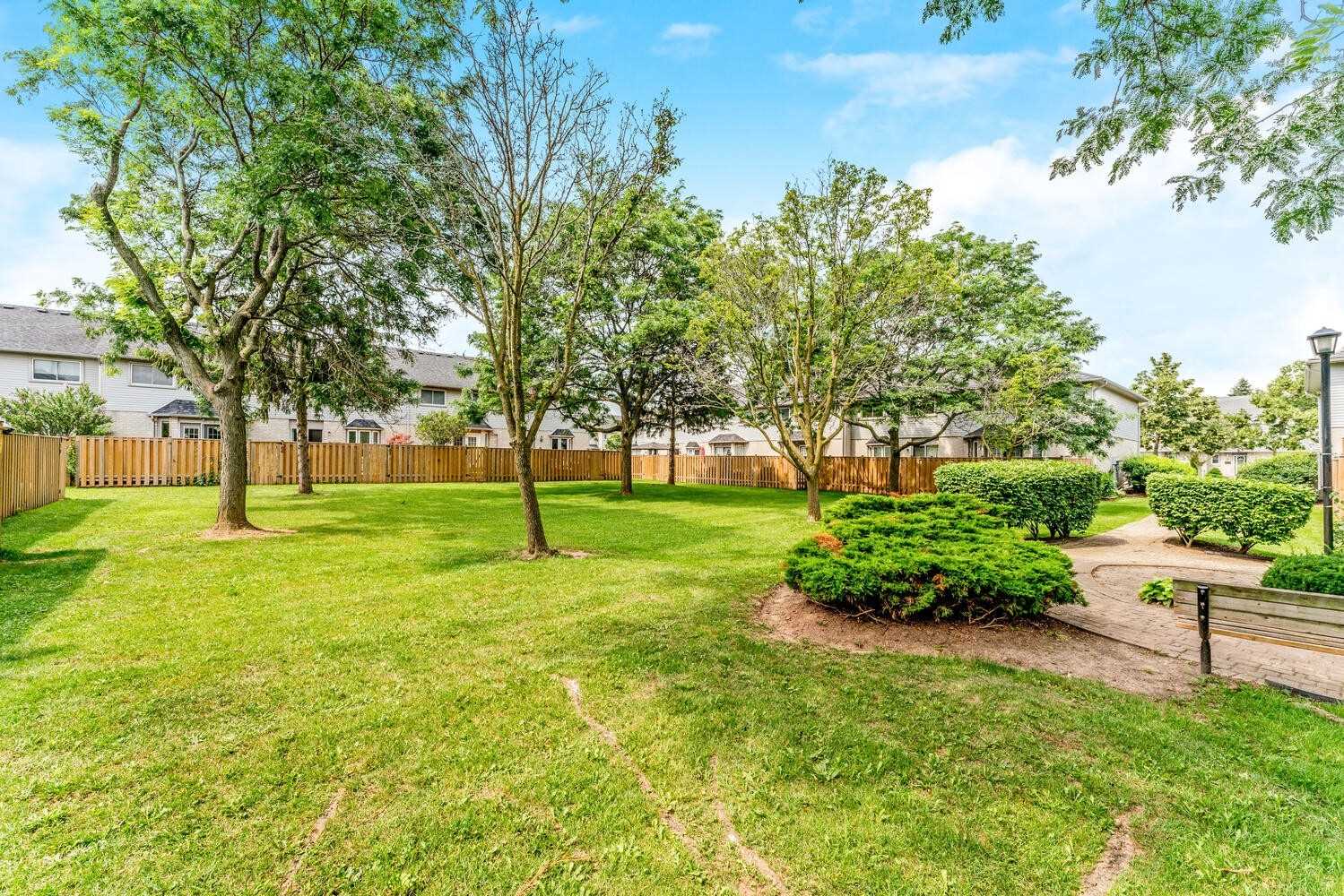 1 Royalwood Crt, #73