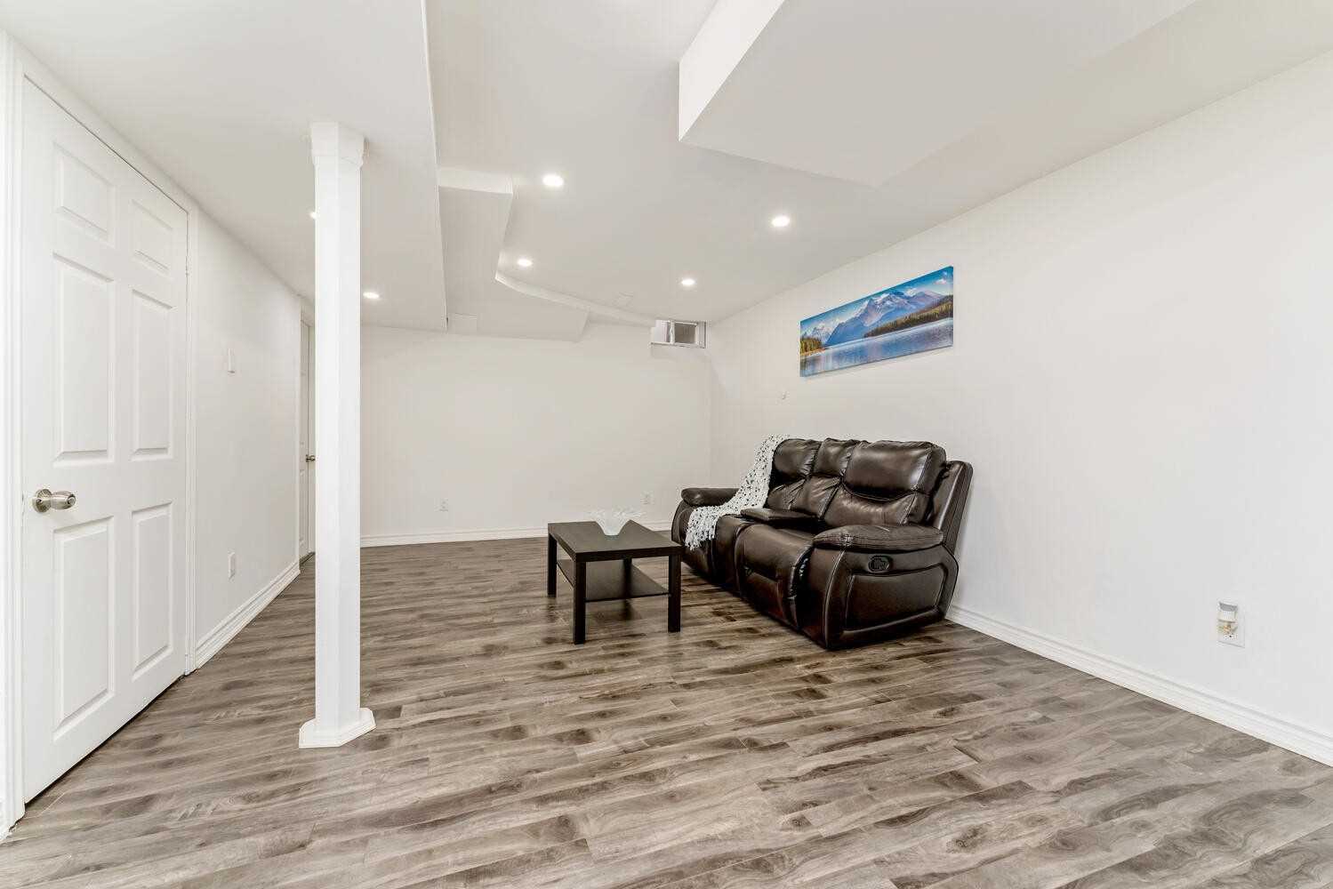 1 Royalwood Crt, #73