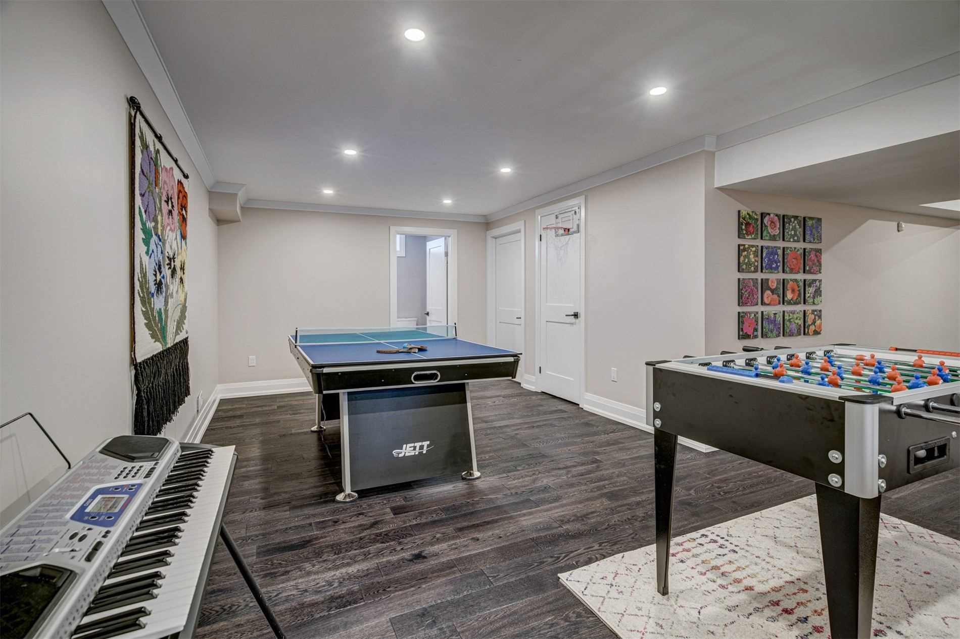 731 Montgomery Dr