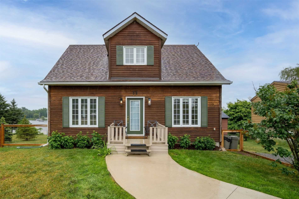 12 North Marysburgh Crt, Prince Edward County