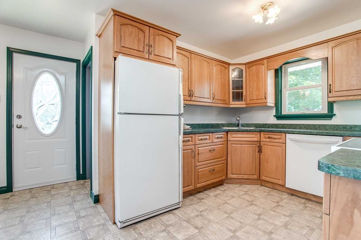 2 Walnut St