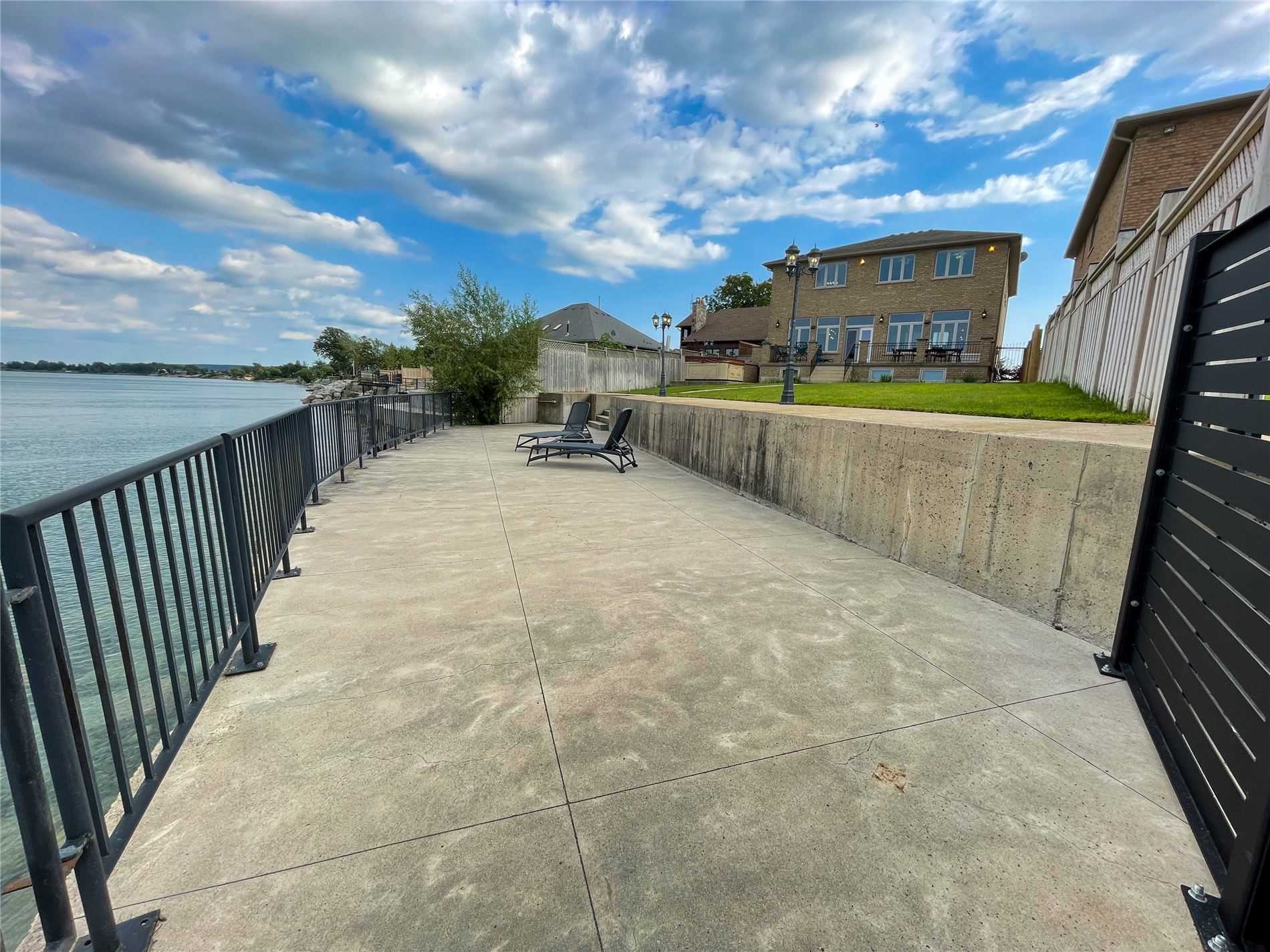 112 Watercrest Dr