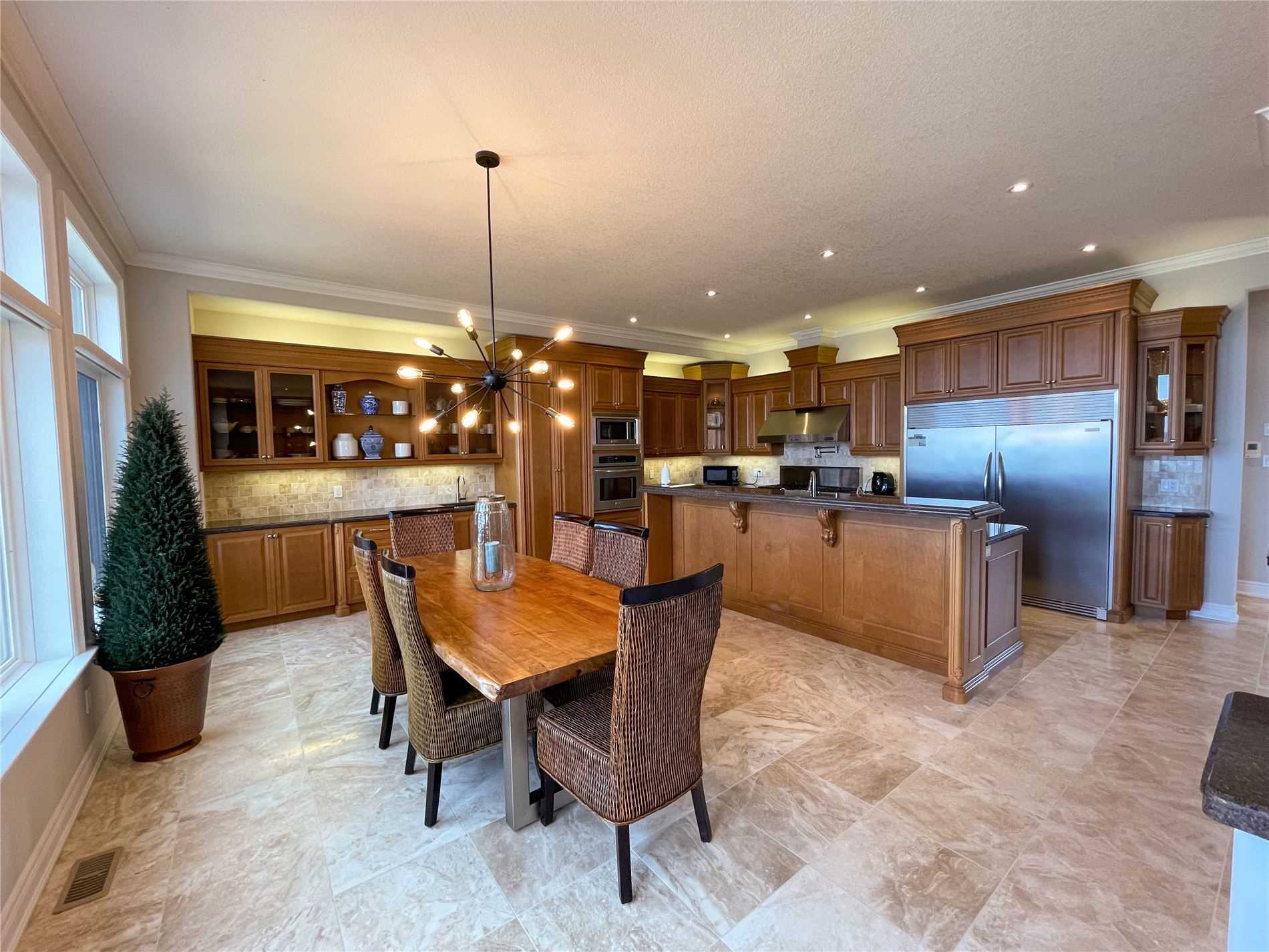 112 Watercrest Dr
