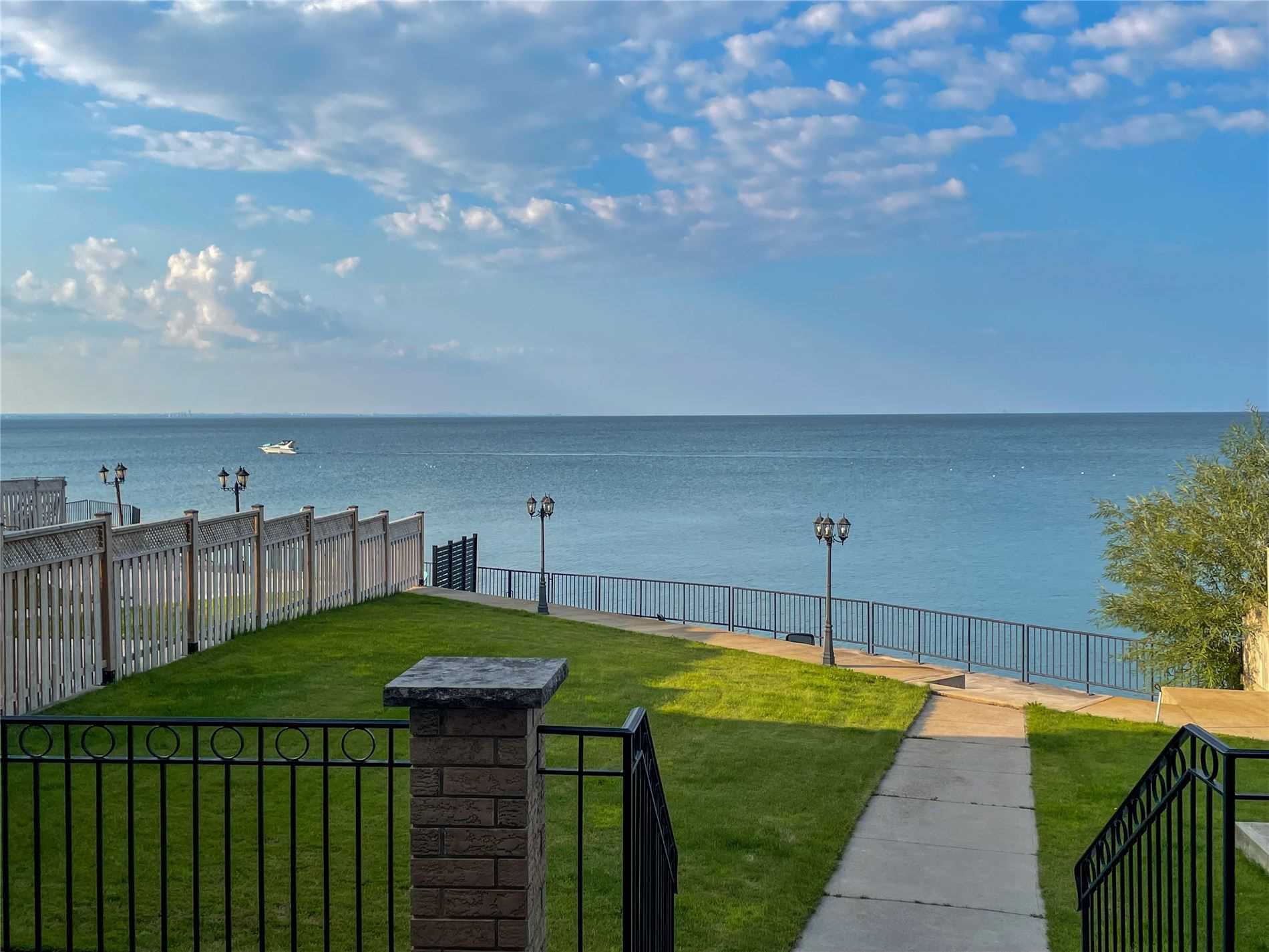 112 Watercrest Dr