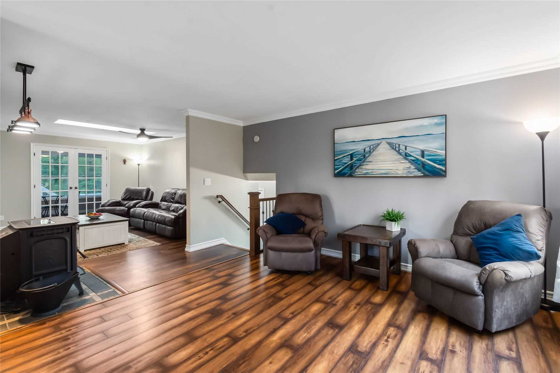 8 Cedar Crt