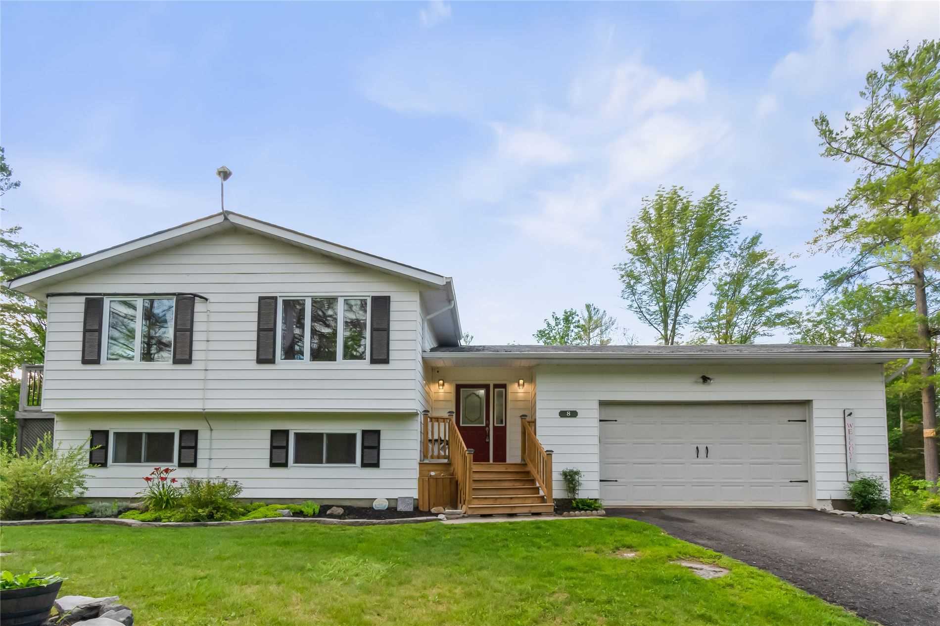 8 Cedar Crt