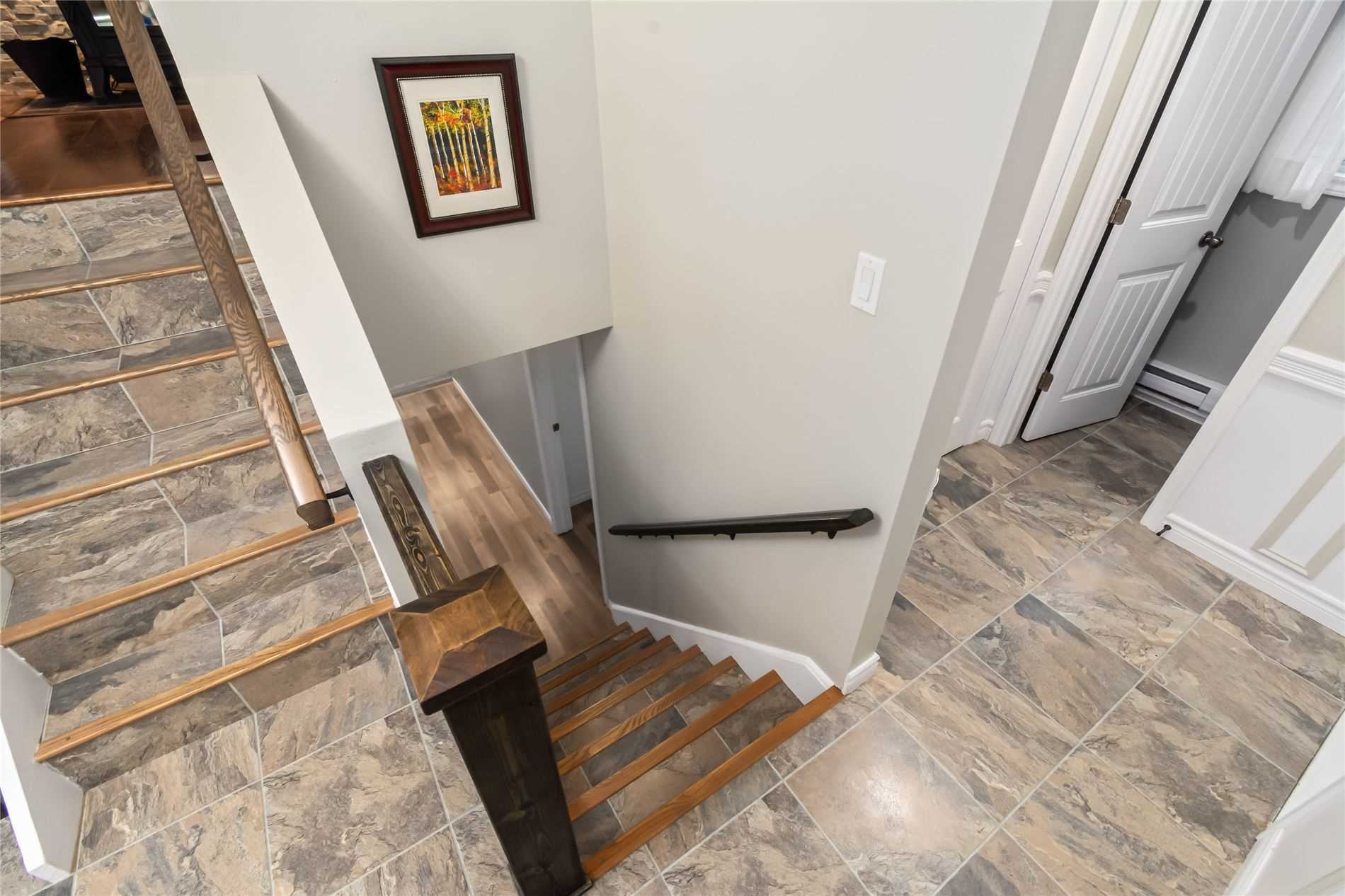 8 Cedar Crt