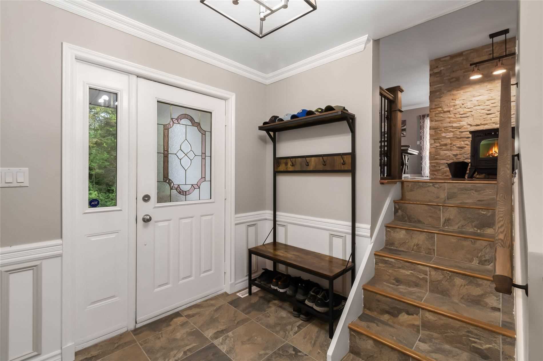 8 Cedar Crt