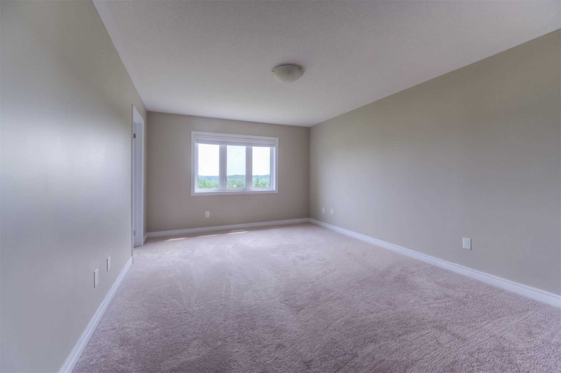 570 Linden Dr