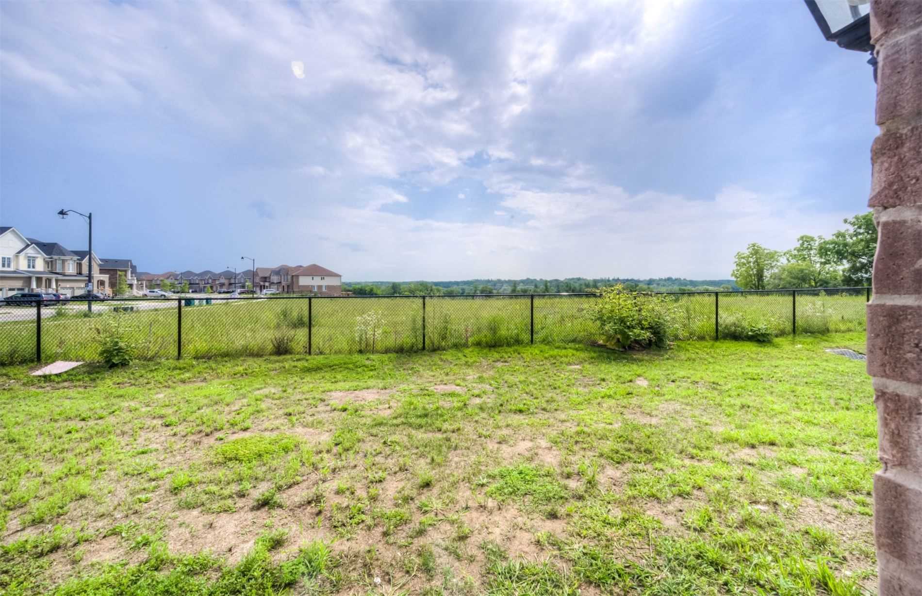570 Linden Dr