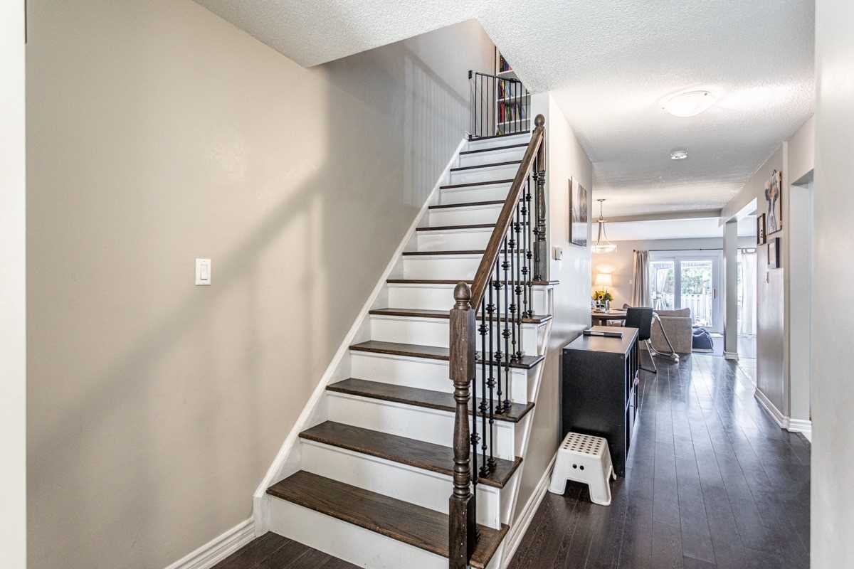 38 Athenia Dr