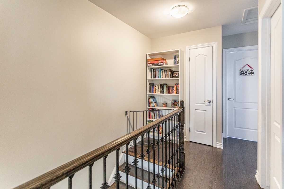 38 Athenia Dr