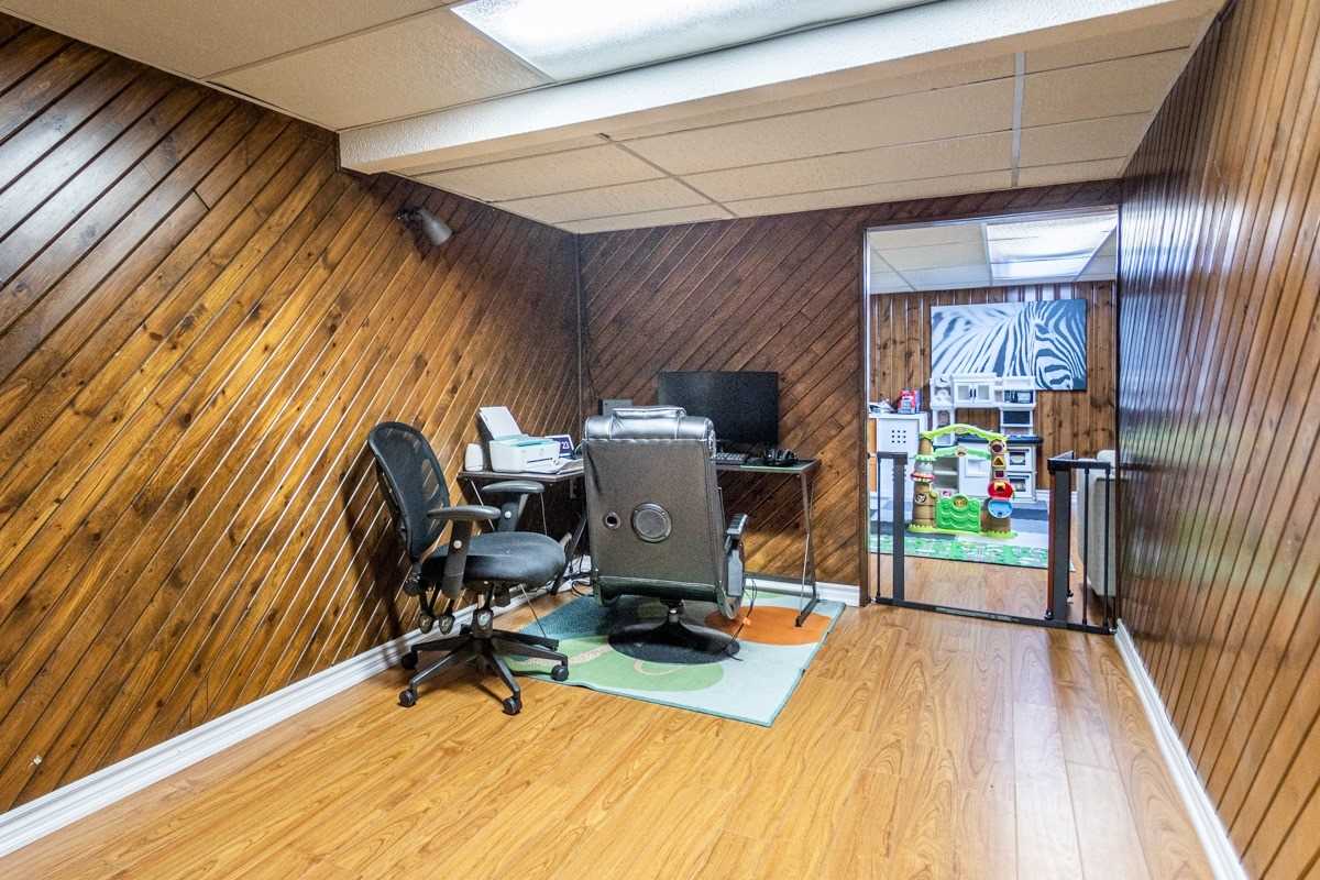 38 Athenia Dr