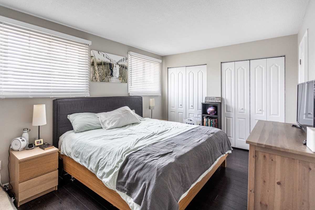 38 Athenia Dr
