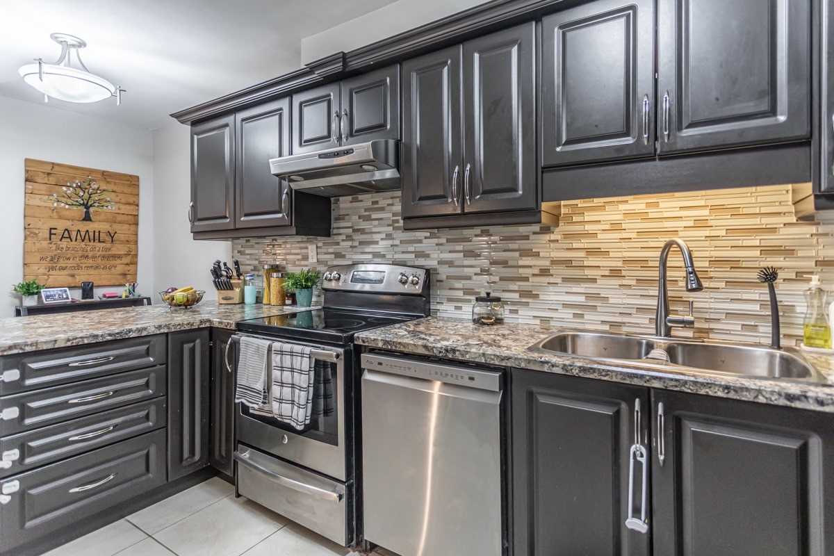 38 Athenia Dr