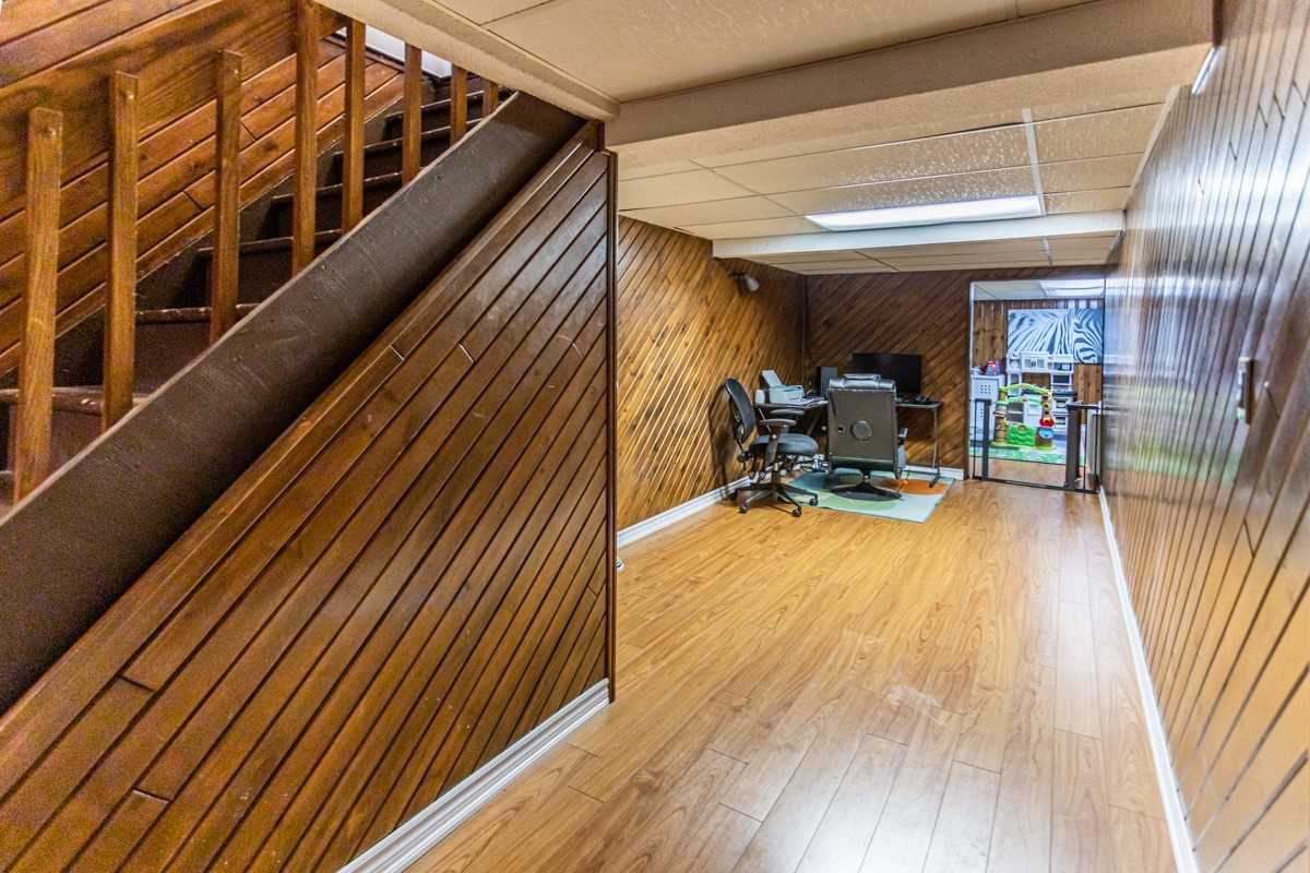 38 Athenia Dr