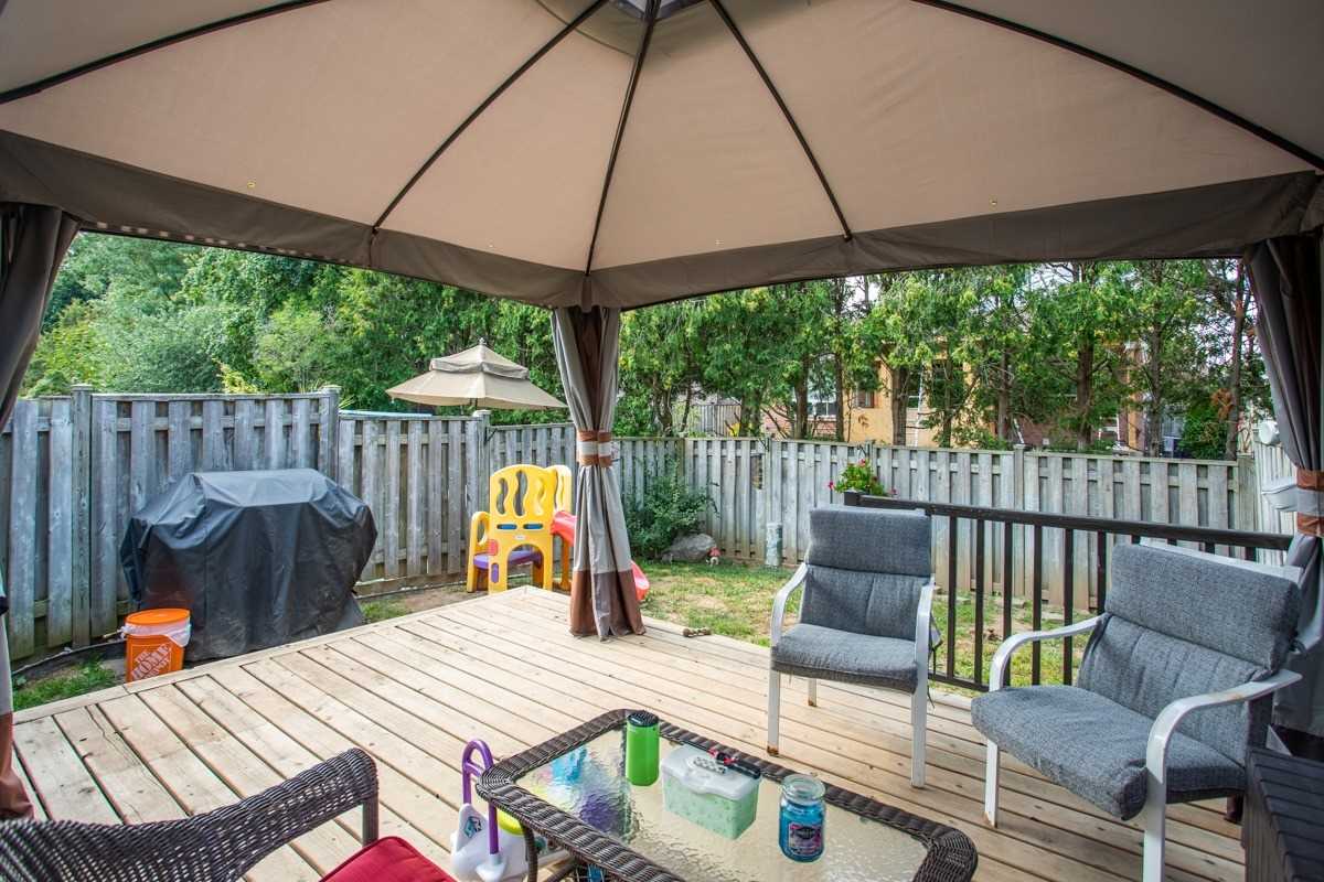 38 Athenia Dr