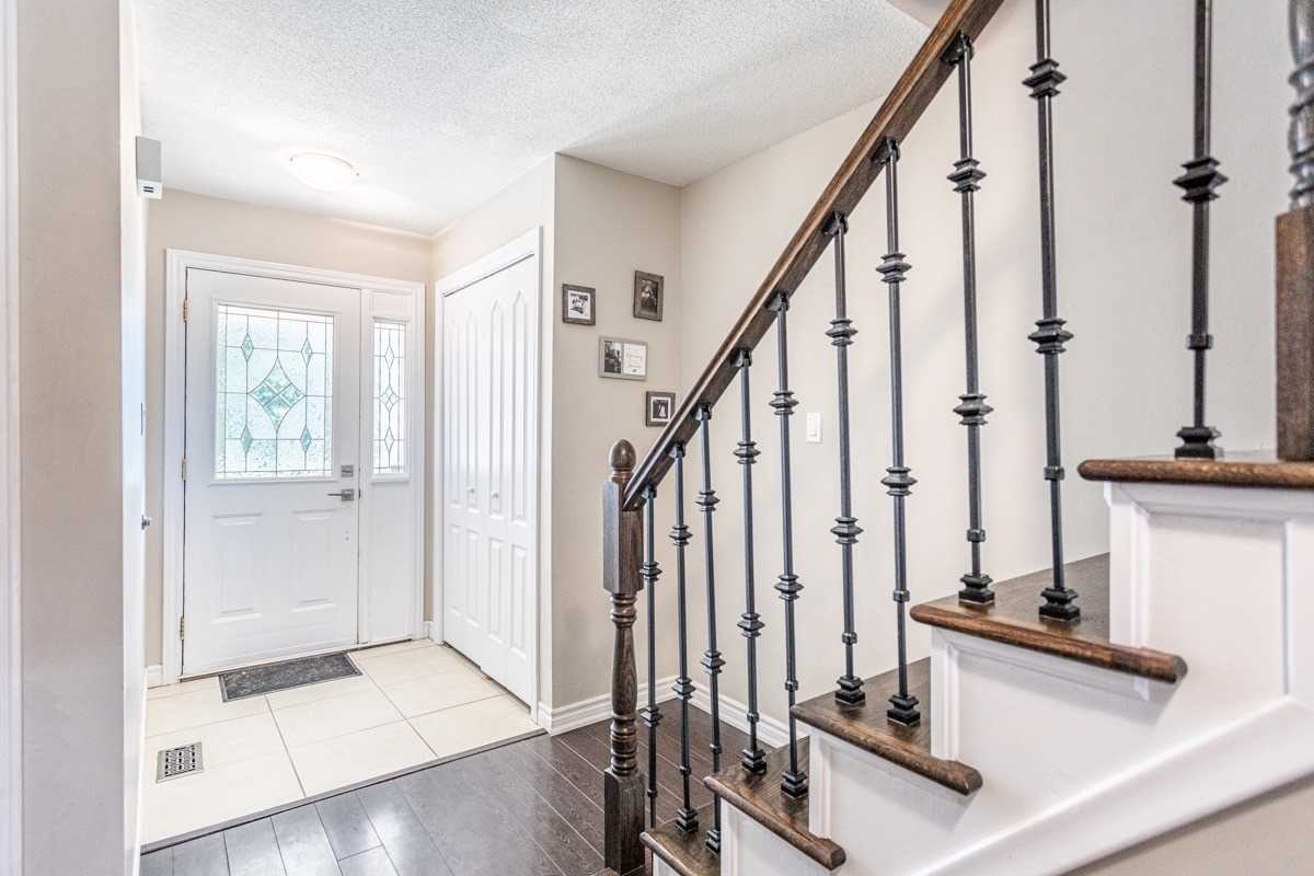 38 Athenia Dr