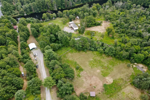 1246 Howland Junction Rd, Minden Hills