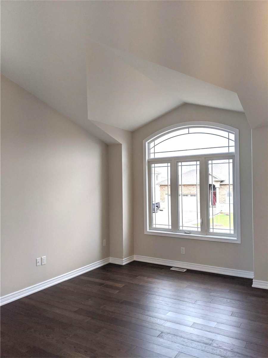 9 Cinnamon St