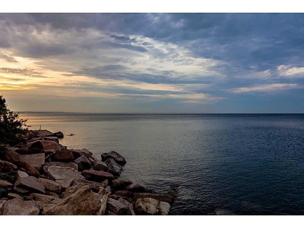 45 Seabreeze Cres, #2