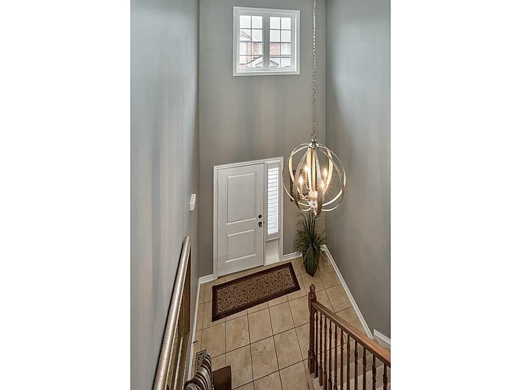 45 Seabreeze Cres, #2