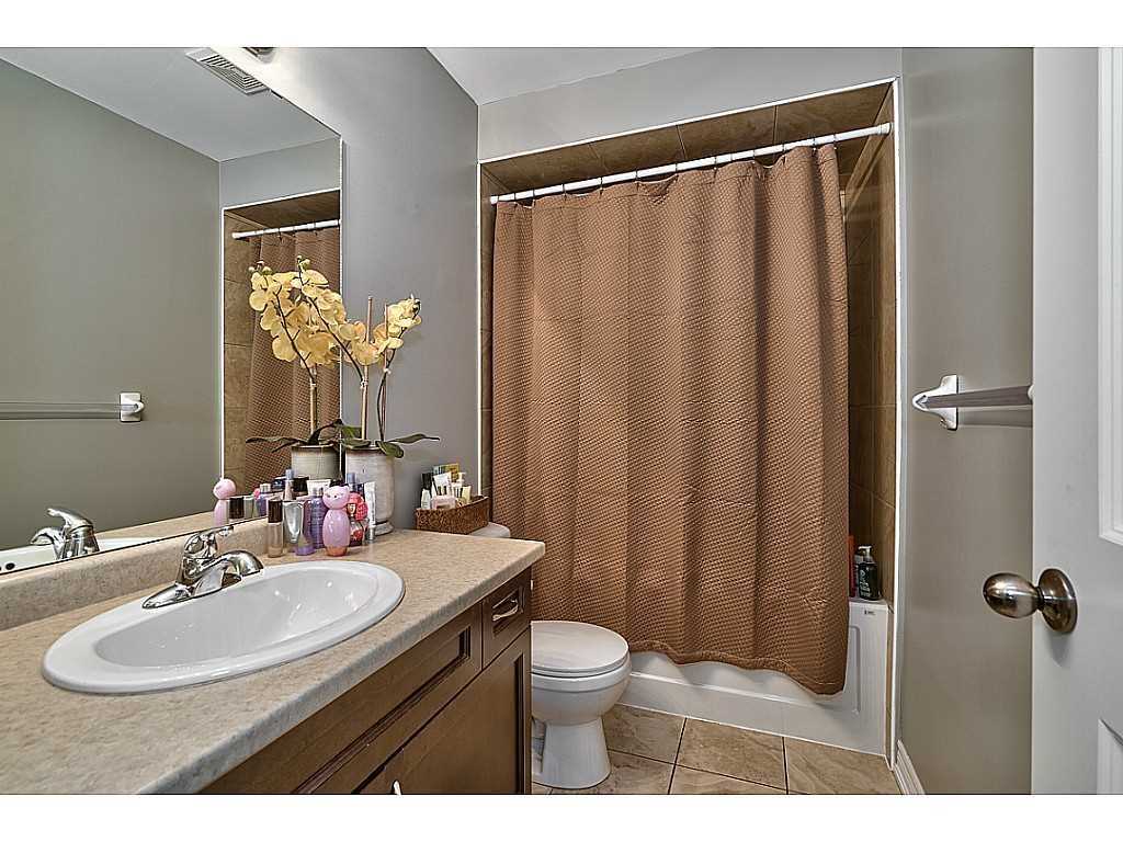 45 Seabreeze Cres, #2