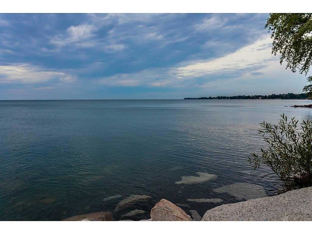 45 Seabreeze Cres, #2