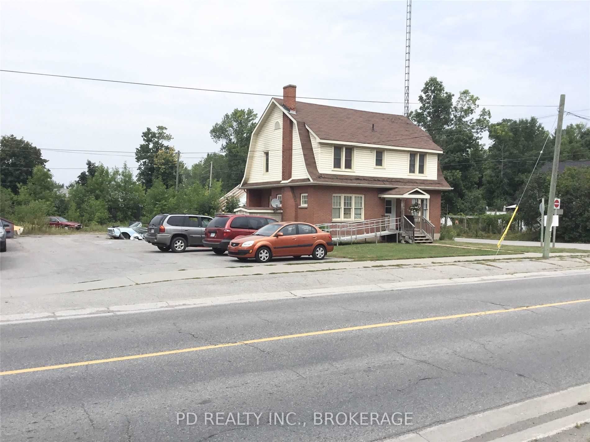 79 King St E