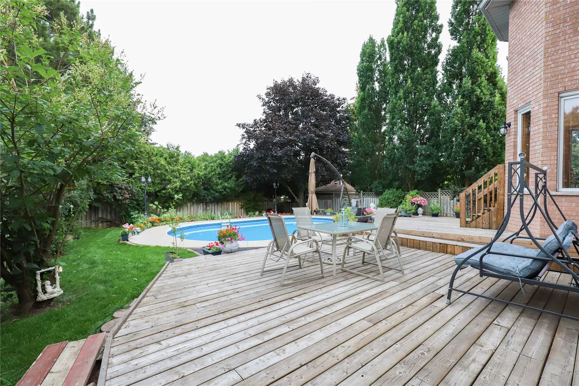 29 Kortright Rd E