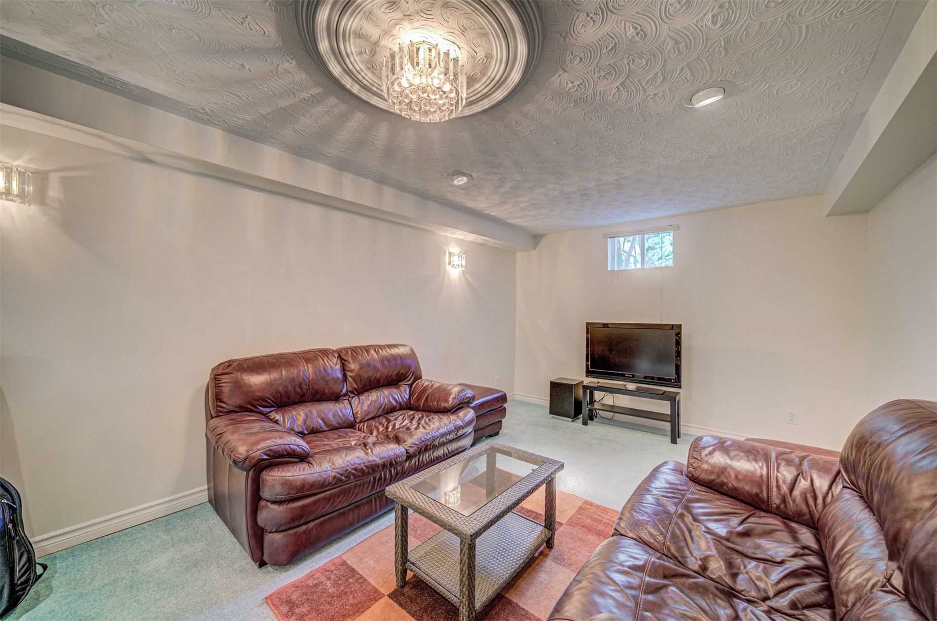 29 Kortright Rd E