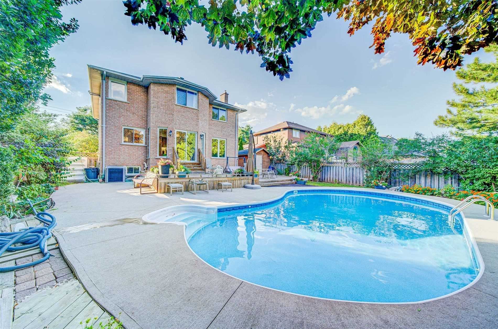 29 Kortright Rd E