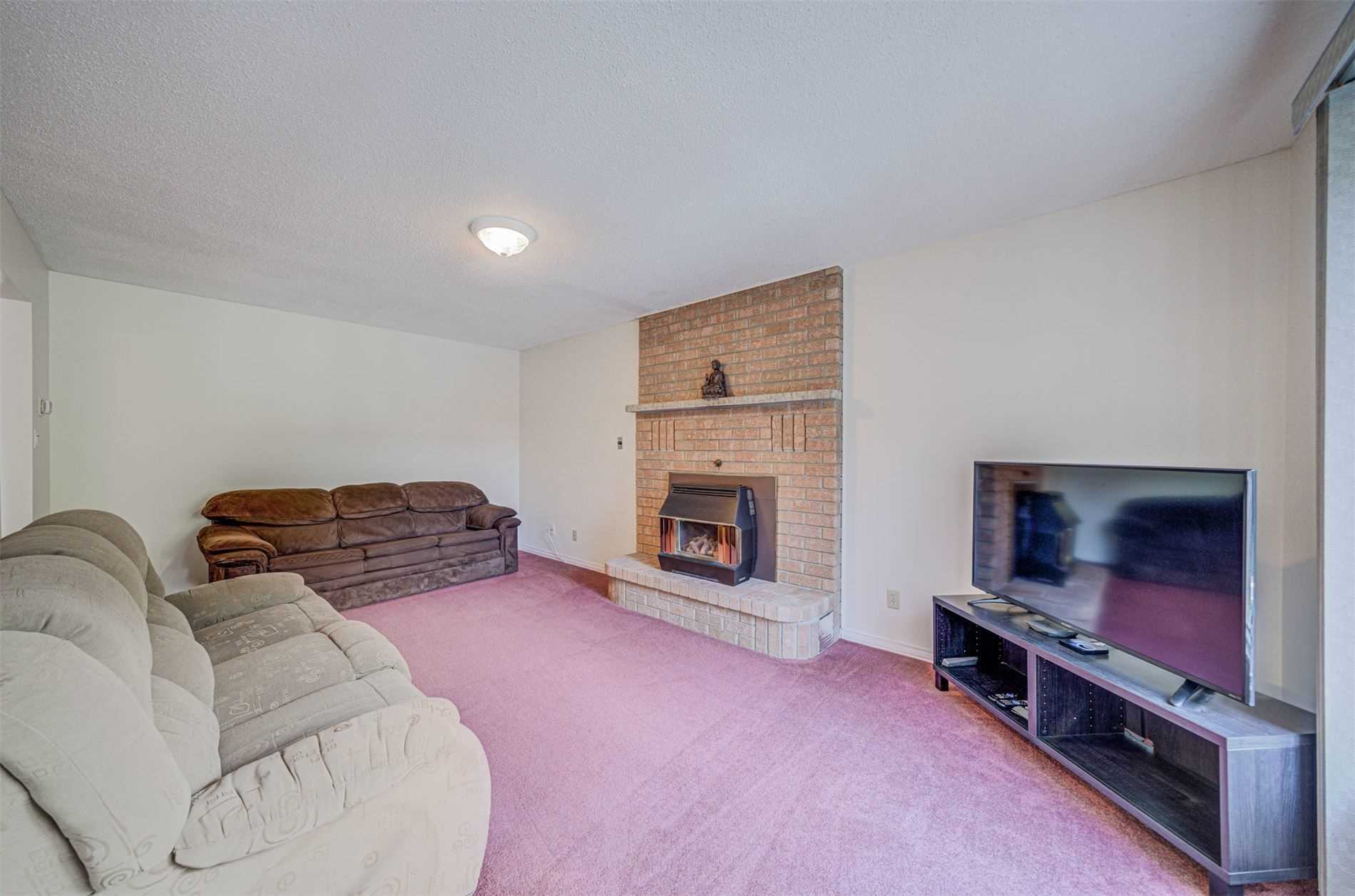 29 Kortright Rd E