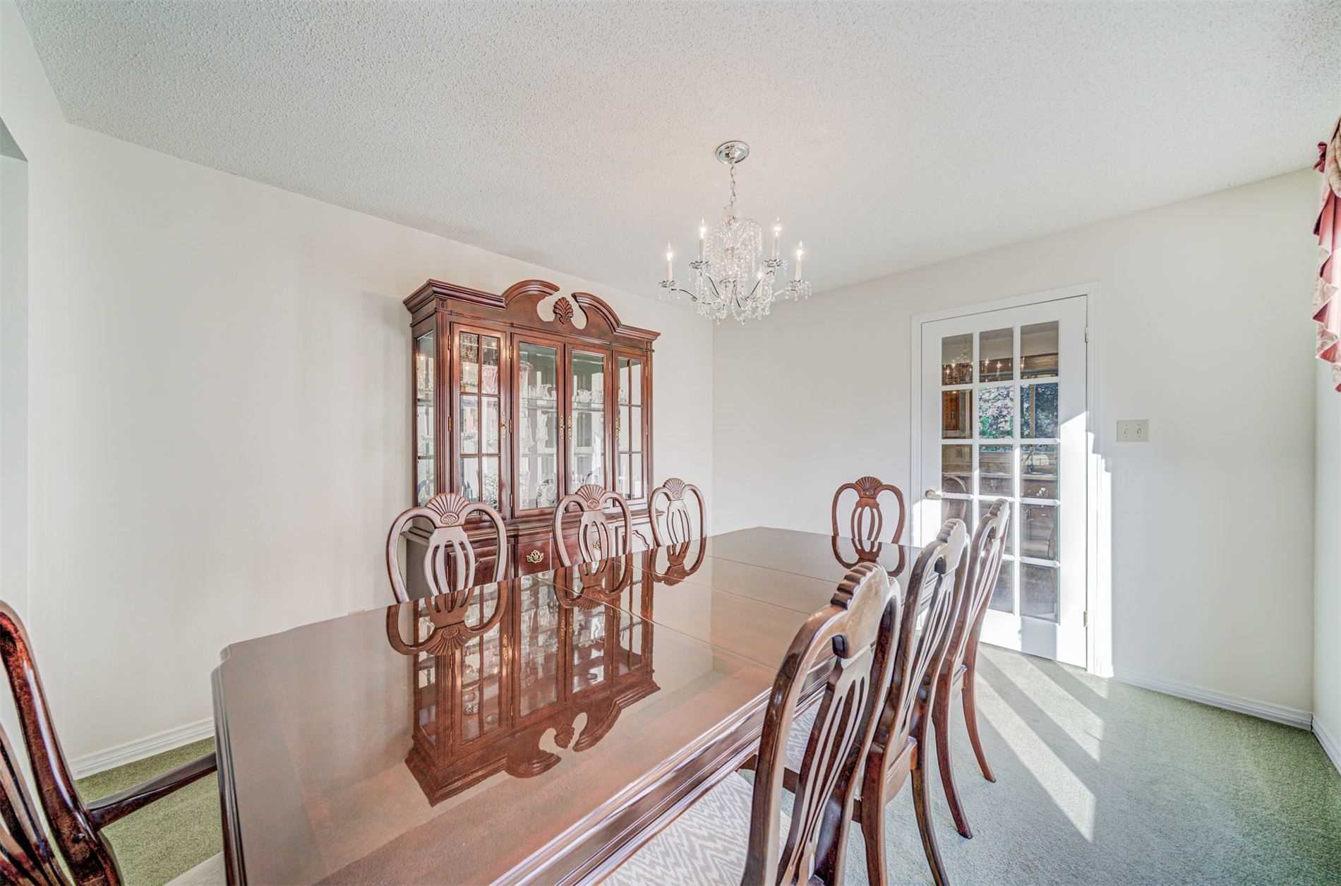 29 Kortright Rd E