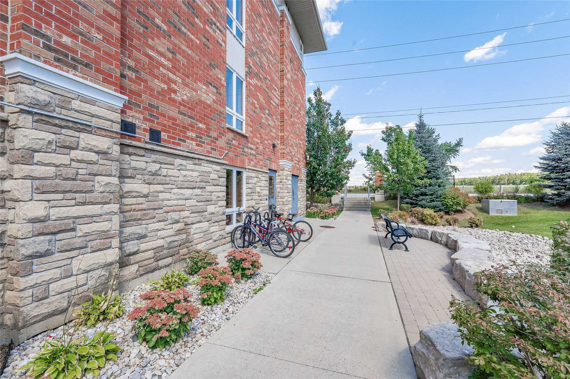 19 Waterford Dr, #106