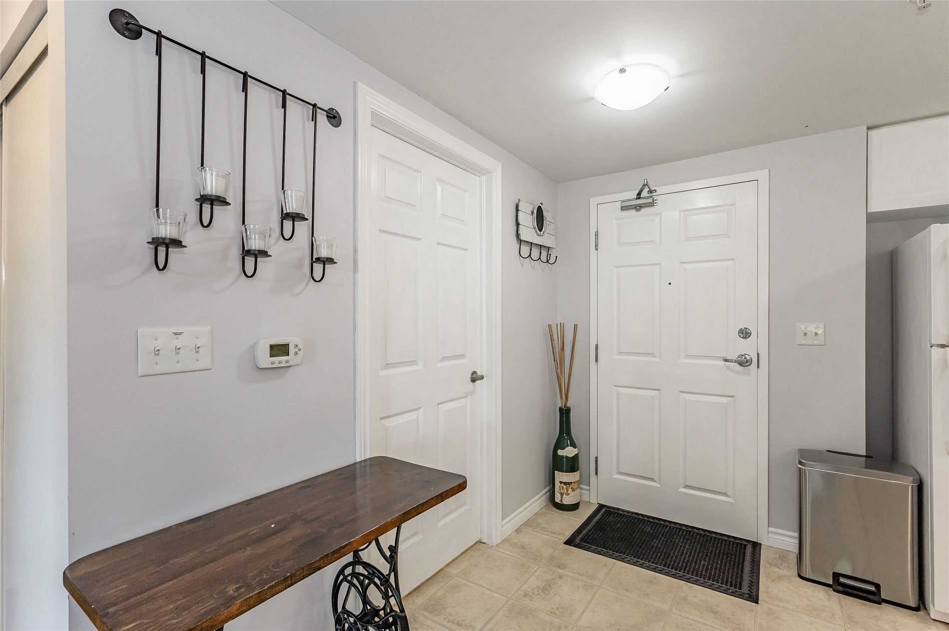 19 Waterford Dr, #106