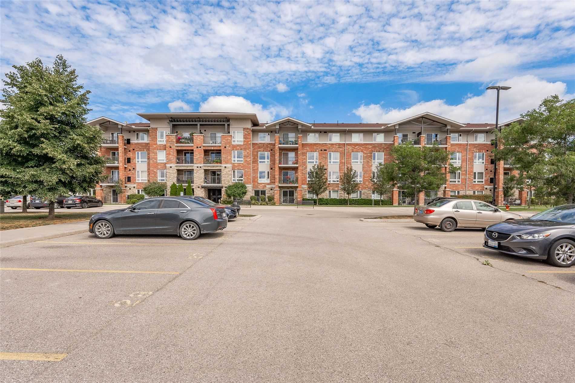 19 Waterford Dr, #106