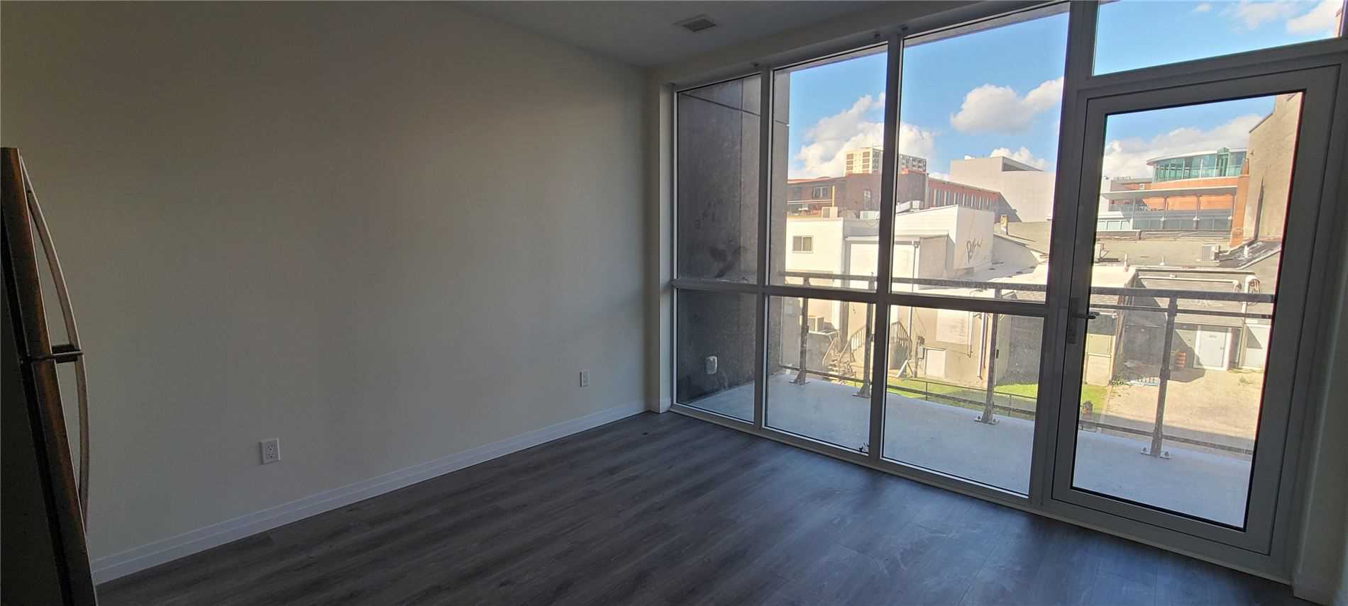 60 Charles St W, #301