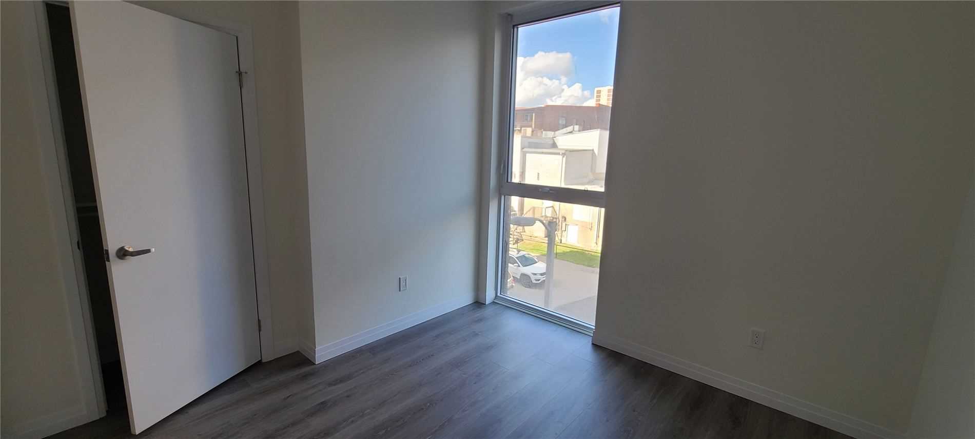 60 Charles St W, #301