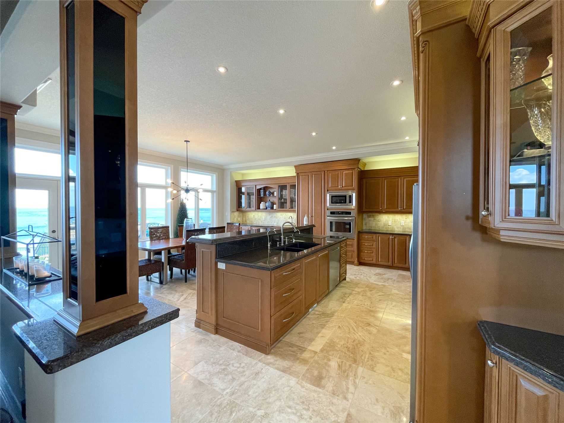 112 Watercrest Dr