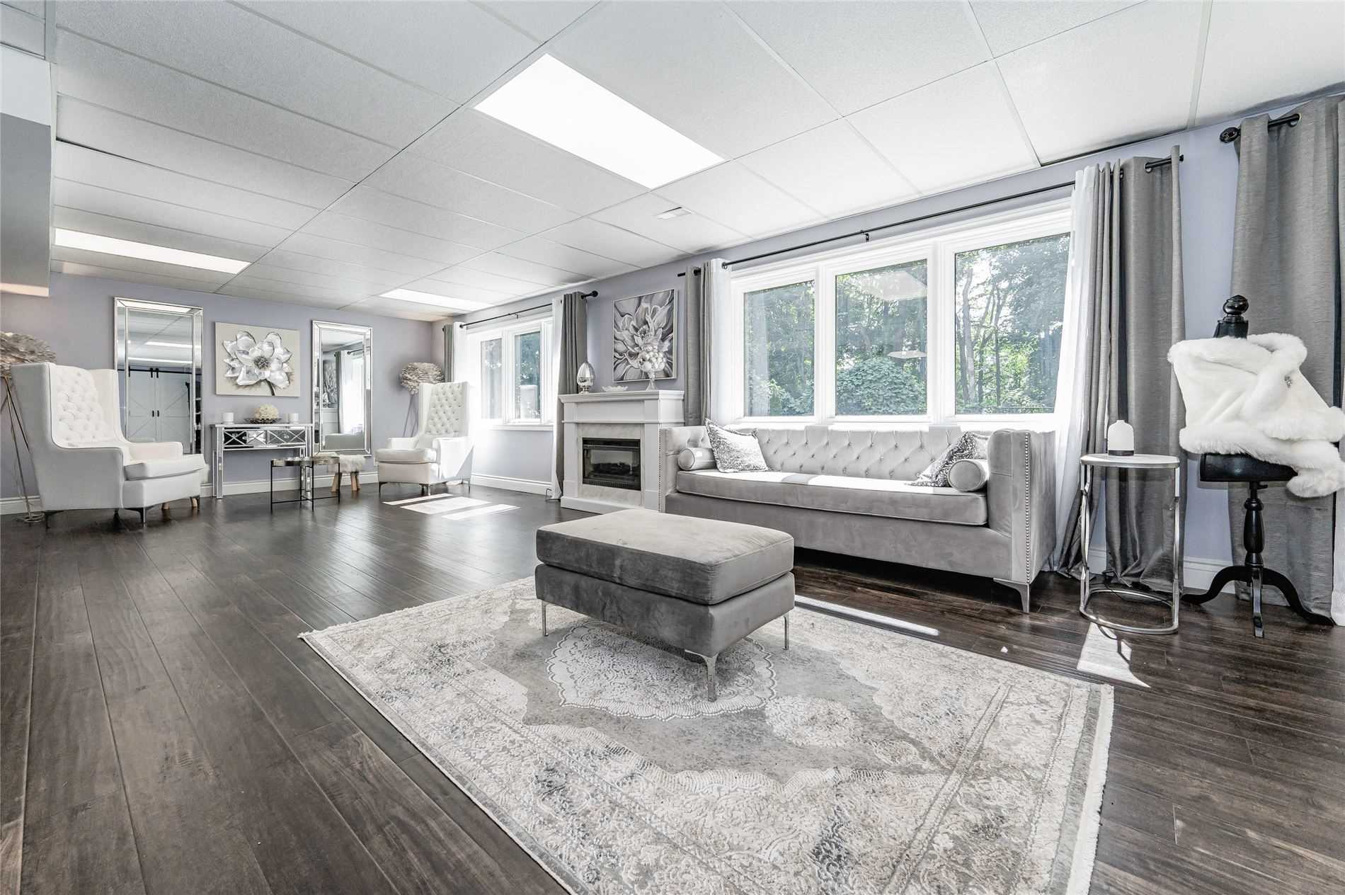 355 Edgehill Dr