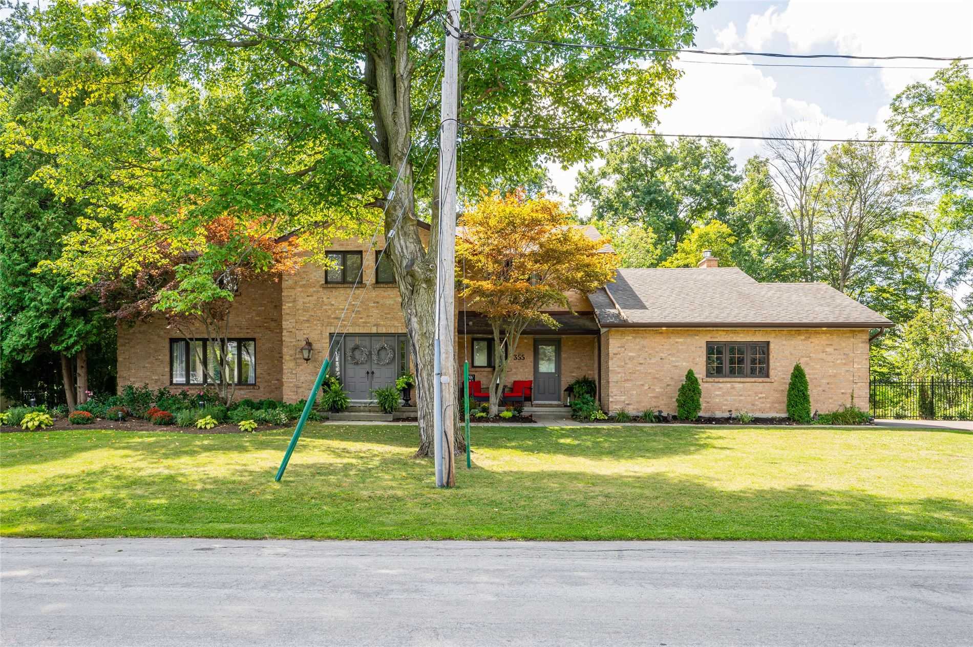 355 Edgehill Dr