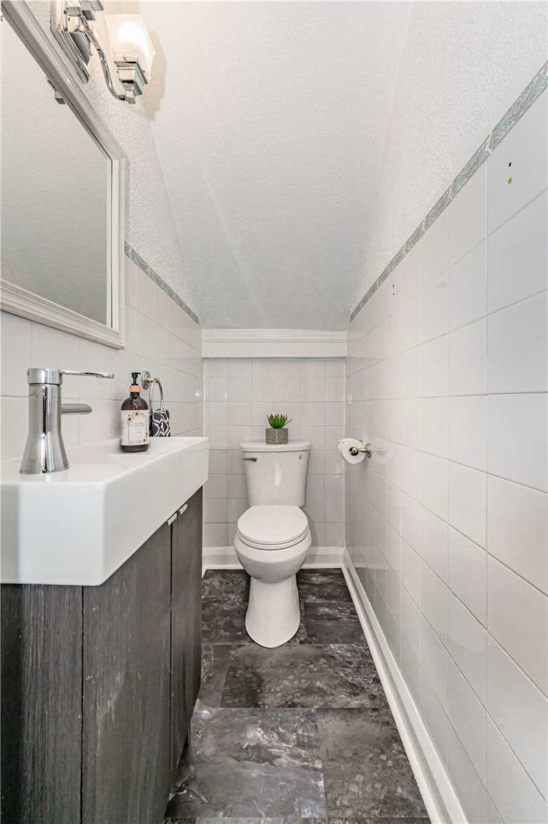 18 Elgin St