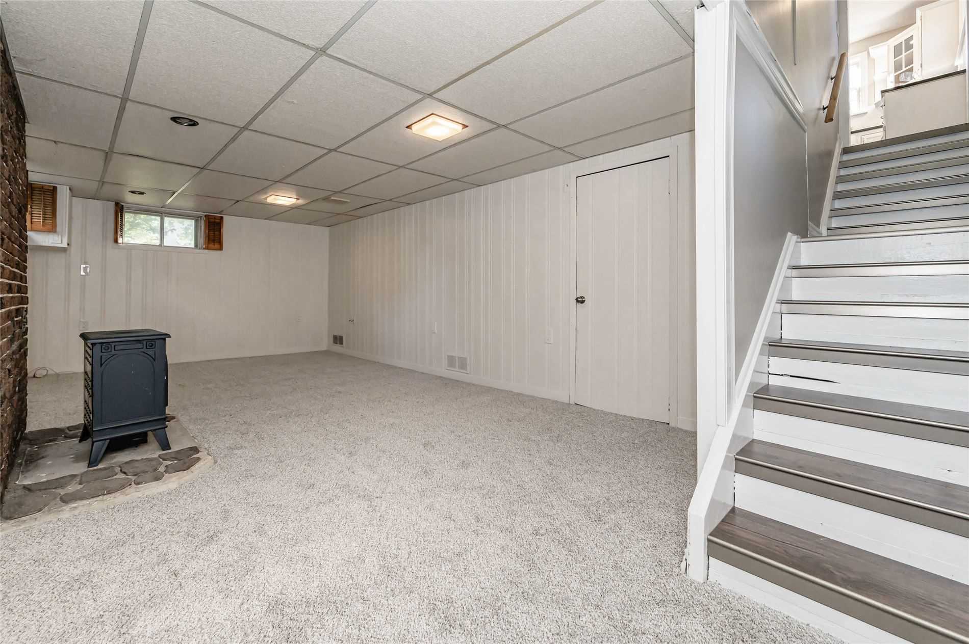 18 Elgin St