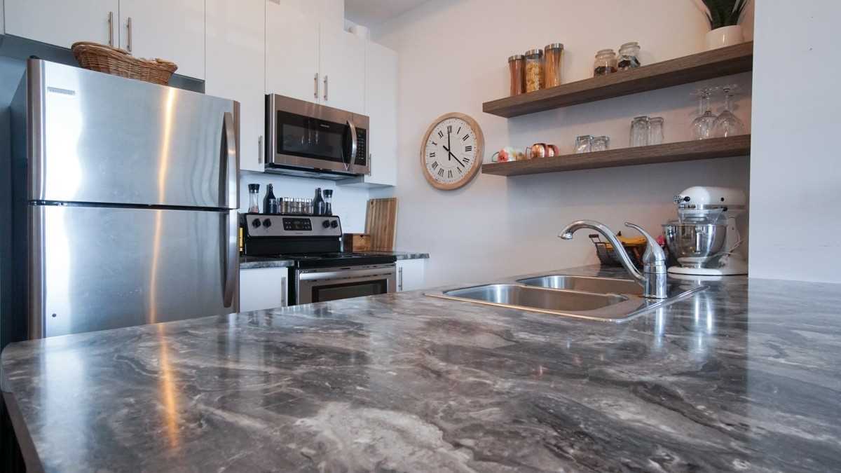 125 Shoreview Pl, #602