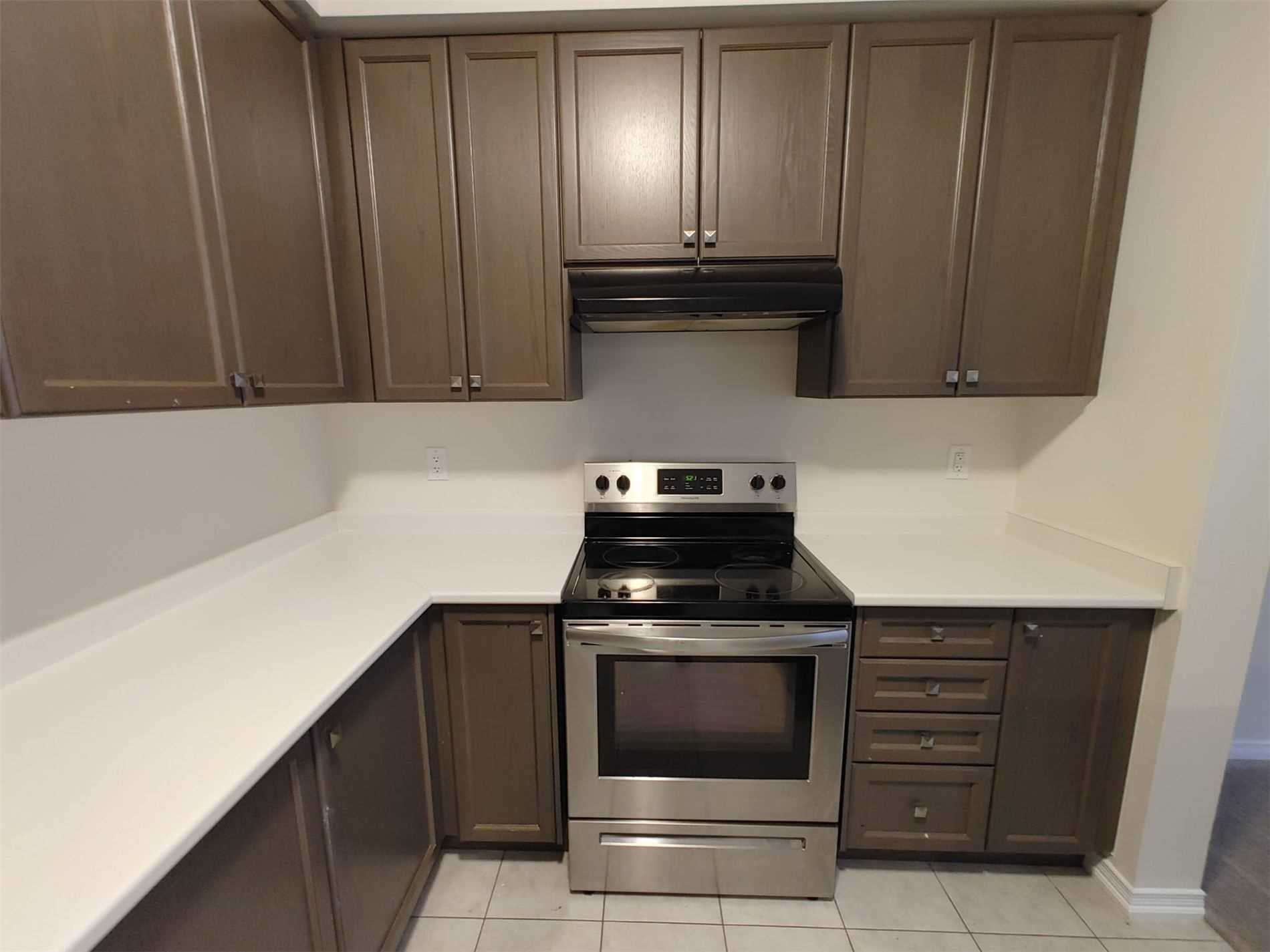 7766 Hackberry Tr